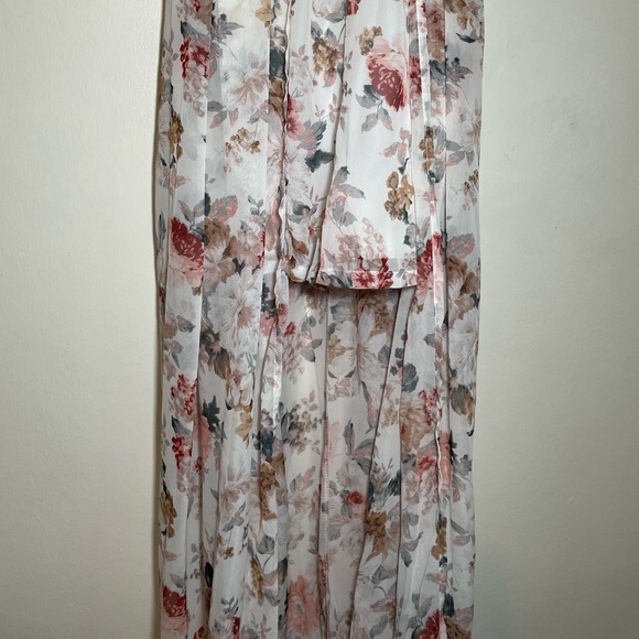 Brand new Miss Avenue boutique floral maxi dress, size Medium - Picture 3 of 8